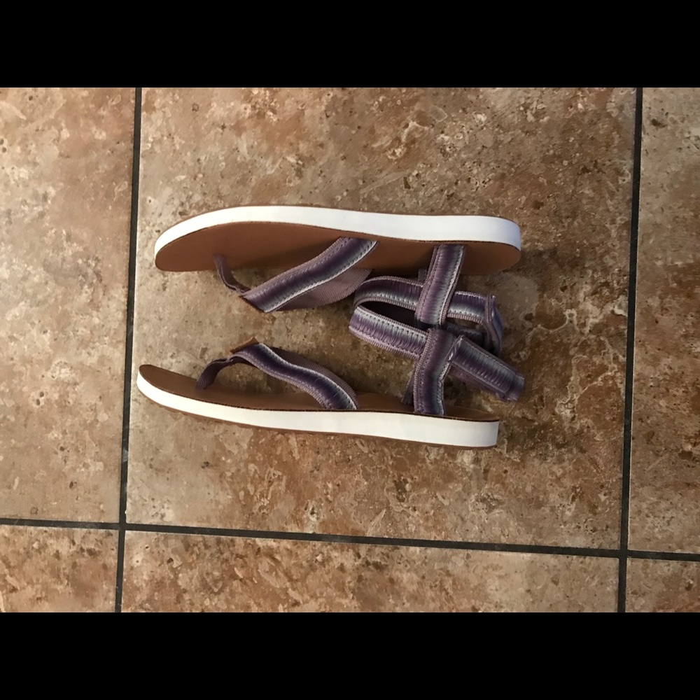 TEVA original sandals purple ombré Size 9 - Picture 4 of 5